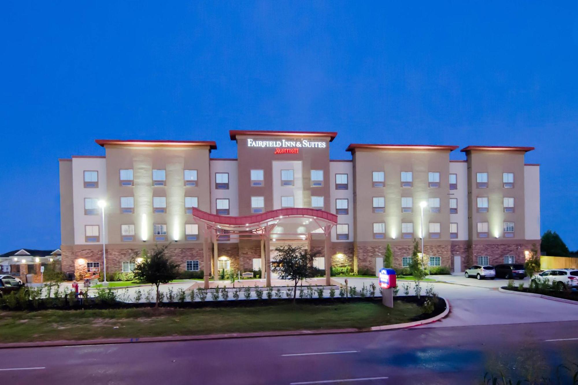 Fairfield Inn And Suites By Marriott North Spring Extérieur photo